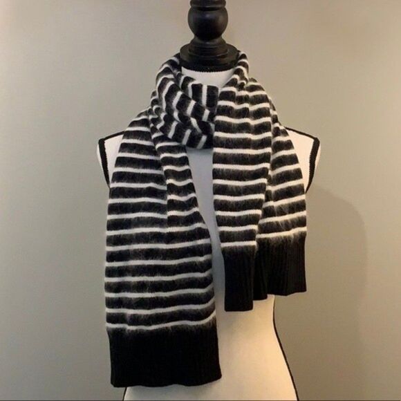 MICHAEL Michael Kors angora rabbit hair blended scarf - Picture 2 of 6